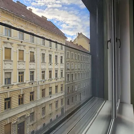 Apartmán Dn Raday U 57 *